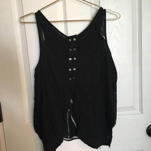 Tank - Picture 4 of 5